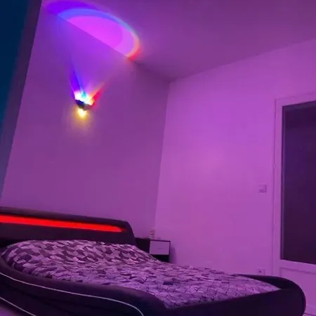 Loue 40 M2 Avec Son Patio Jacuzzi *