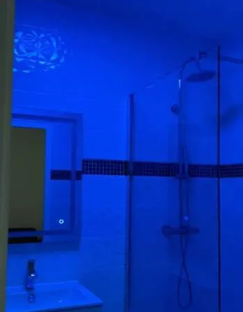 Apartment Loue 40 M2 Avec Son Patio Jacuzzi *