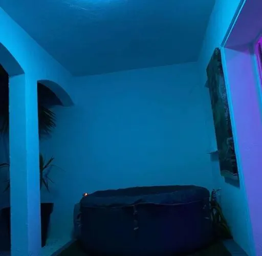 Loue 40 M2 Avec Son Patio Jacuzzi *